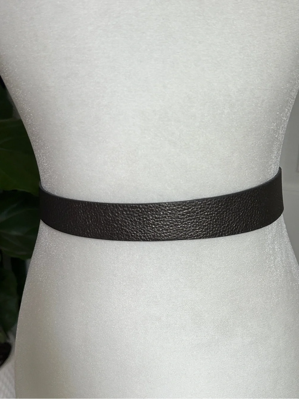 Peserico NWT Metallic Bronze Pebbled Leather Knot O-Ring Belt Sz IT 75 US 4